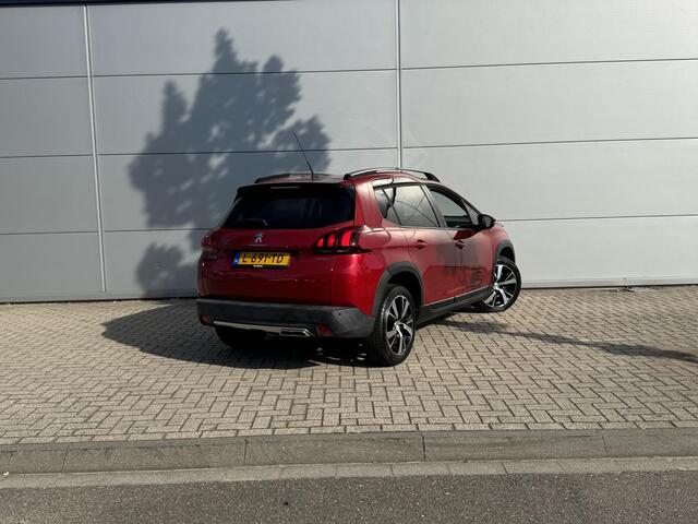 Peugeot 2008 1.2 PureTech GT-line | Panoramadak | Stoelverwarming | Camera | Apple Carplay/Android Auto