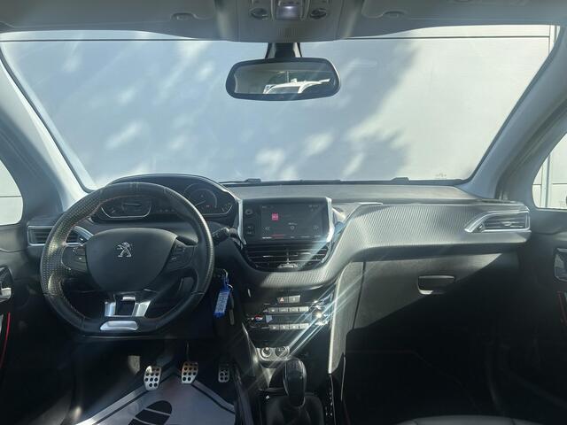 Peugeot 2008 1.2 PureTech GT-line | Panoramadak | Stoelverwarming | Camera | Apple Carplay/Android Auto