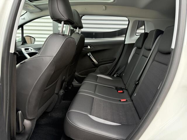 Peugeot 2008 1.2 PureTech Allure 2e Eigenaar|Navi|Pano|Carplay|Clima|Cruise|PDC|Dealer Onderhouden|APK tot 02-2027