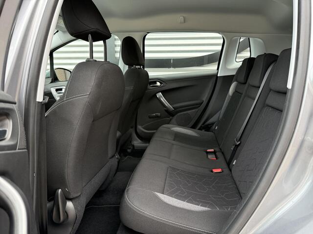 Peugeot 2008 1.2 PureTech Blue Lion 2e Eigenaar|Navi|Carplay|Airco|PDC|Cruise|D-riem vv in 2024|N.A.P|APK tot 11-2026
