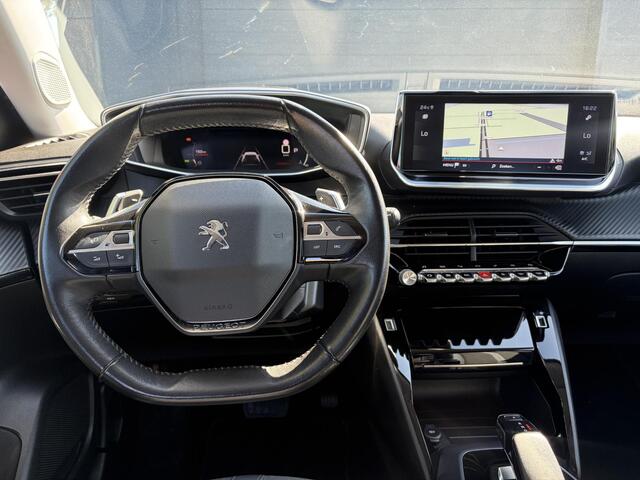 Peugeot 2008 1.2 PureTech Allure ?Recent beurt gehad?D-riem vv in 06-2025?Camera°360?Draadloze telefoonlader?Carplay?Keyless?Automaat?Trekhaak?Halfleder?Navi?Clima?Cruise?131pk?Lm velgen?2e Eigenaar?Pdc V+A?Rijstrooksensor?N.A.P?Apk tot 04-2028