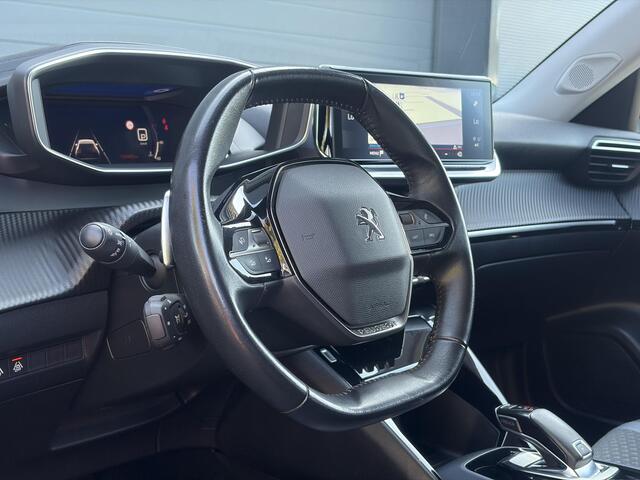 Peugeot 2008 1.2 PureTech Allure ?Recent beurt gehad?D-riem vv in 06-2025?Camera°360?Draadloze telefoonlader?Carplay?Keyless?Automaat?Trekhaak?Halfleder?Navi?Clima?Cruise?131pk?Lm velgen?2e Eigenaar?Pdc V+A?Rijstrooksensor?N.A.P?Apk tot 04-2028