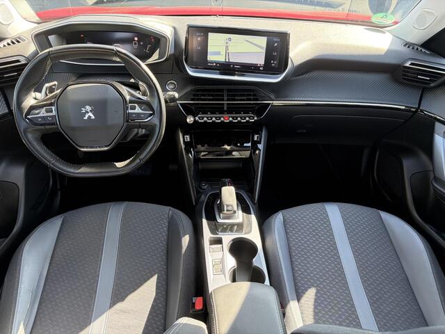 Peugeot 2008 1.2 PureTech Allure ?Recent beurt gehad?D-riem vv in 06-2025?Camera°360?Draadloze telefoonlader?Carplay?Keyless?Automaat?Trekhaak?Halfleder?Navi?Clima?Cruise?131pk?Lm velgen?2e Eigenaar?Pdc V+A?Rijstrooksensor?N.A.P?Apk tot 04-2028