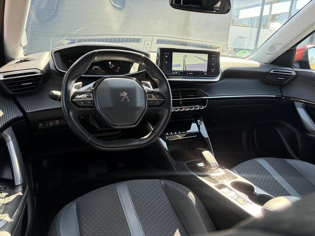 Peugeot 2008 1.2 PureTech Allure ?Recent beurt gehad?D-riem vv in 06-2025?Camera°360?Draadloze telefoonlader?Carplay?Keyless?Automaat?Trekhaak?Halfleder?Navi?Clima?Cruise?131pk?Lm velgen?2e Eigenaar?Pdc V+A?Rijstrooksensor?N.A.P?Apk tot 04-2028