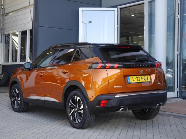 Peugeot 2008 1.2 PureTech GT | 130PK | Afneembare trekhaak | Zwart dak | Getint glas | 18inch velgen | Full-LED | Dealer onderhouden | Navigatie | Keyless entry en start