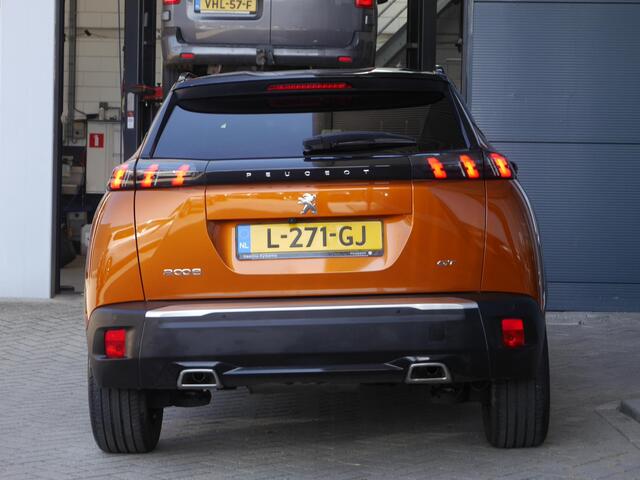 Peugeot 2008 1.2 PureTech GT | 130PK | Afneembare trekhaak | Zwart dak | Getint glas | 18inch velgen | Full-LED | Dealer onderhouden | Navigatie | Keyless entry en start