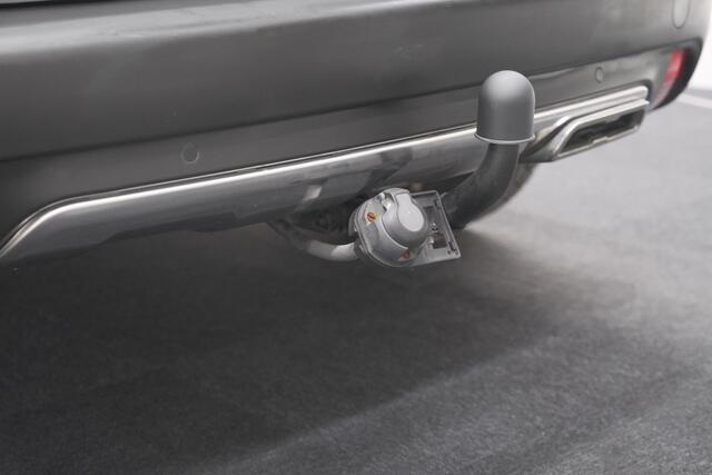 Peugeot 2008 PureTech 110 EAT6 GT-Line | Trekhaak | Panoramadak | Apple Carplay | Parkeersensoren