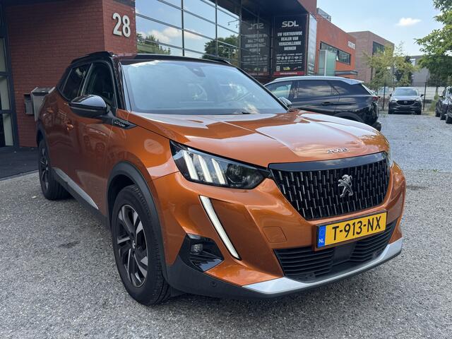 Peugeot 2008 1.2 PureTech GT-Line // D.RIEM VERVANGEN!! // NAVI // CRUISE // CAMERA // STOELVERWARMING // APPLE CARPLAY - ANDROID AUTO //