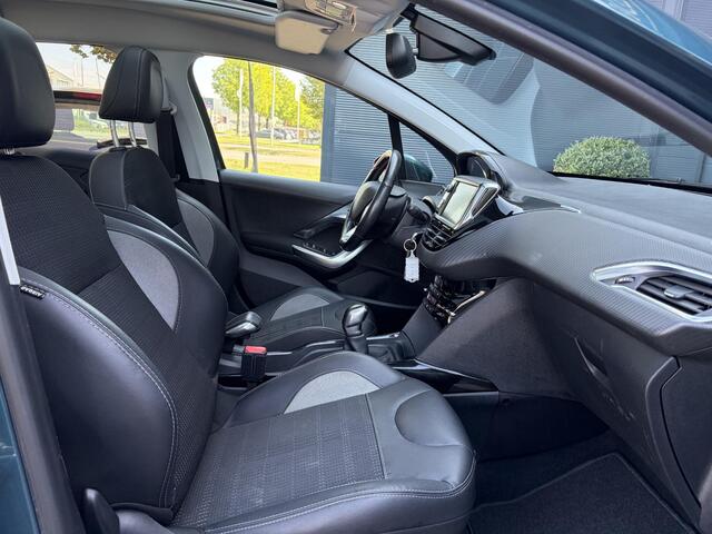 Peugeot 2008 1.2 PureTech Allure ?1e Eigenaar?D-riem vv in 2025?110pk?Navi?Pano?Carplay?Pdc V+A?Lm velgen?N.A.P?Halfleder?Clima?Apk tot 10-2027