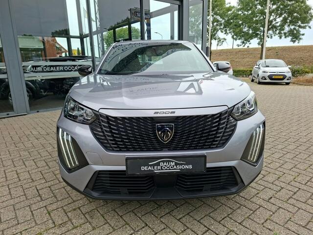 Peugeot 2008 1.2 HYBRIDE 136 STYLE AUTOMAAT AIRCO PDC CARPLAY