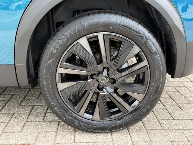 Peugeot 2008 1.2 Hybrid 145 GT Automaat | Camera Voor en Achter | Parkeersensoren Voor en Achter | 18 inch LM-velgen | Keyless Entry | full-LED Koplampen | Dode-Hoekbewaking | Apple Carplay | Android Auto |