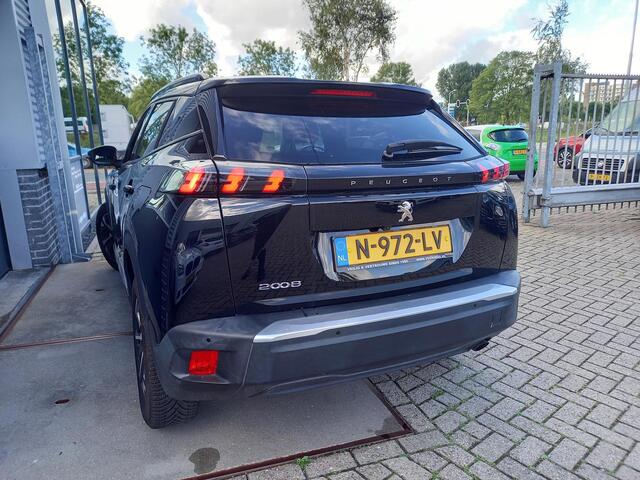 Peugeot 2008 1.2 PureTech Allure Pack - CAMERA - KEYLESS - CARPLAY / ANDROID - LED - NL AUTO - DISTRIEM IS NIEUW -