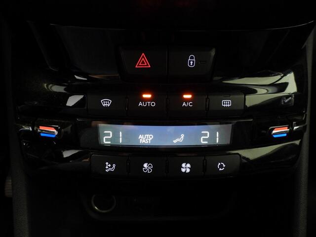 Peugeot 2008 1.2 PureTech Blue Lion NAVI/CLIMA/CRUISE/TREKH./16"LMV!