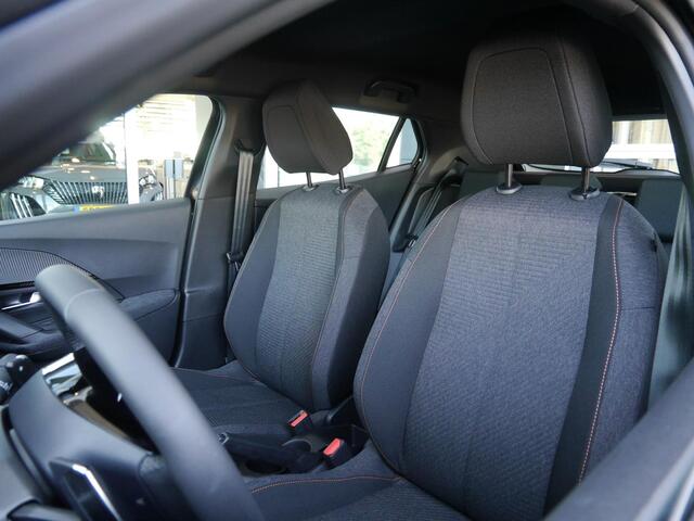 Peugeot 2008 1.2 Hybrid 145PK Style | 8 JAAR GARANTIE | Nieuwe auto | Climate control | Parkeersensoren achter | Led verlichting | Cruise control | Elektrische ramen | Android auto / Apple carplay