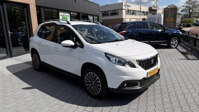 Peugeot 2008 1.2 PureT. Blue Lion nw distributie