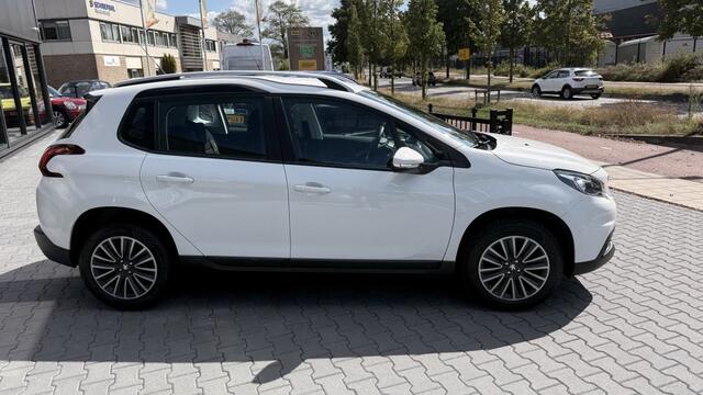 Peugeot 2008 1.2 PureT. Blue Lion nw distributie