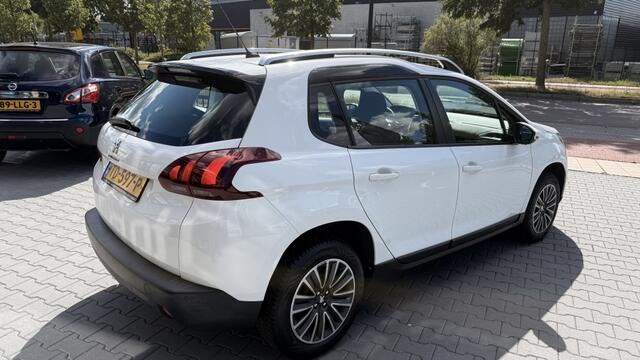 Peugeot 2008 1.2 PureT. Blue Lion nw distributie