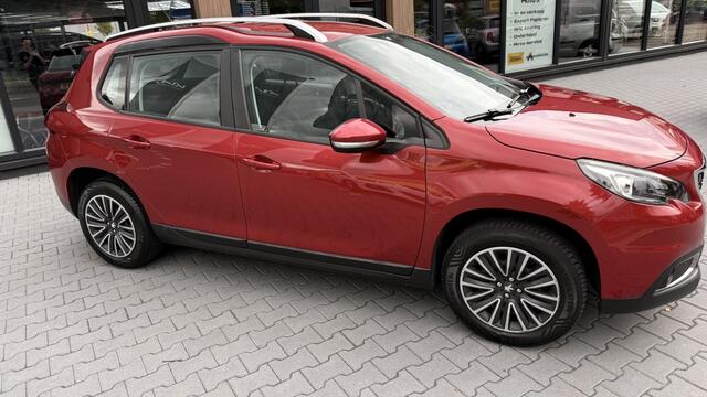 Peugeot 2008 1.2 PureT. Blue Lion
