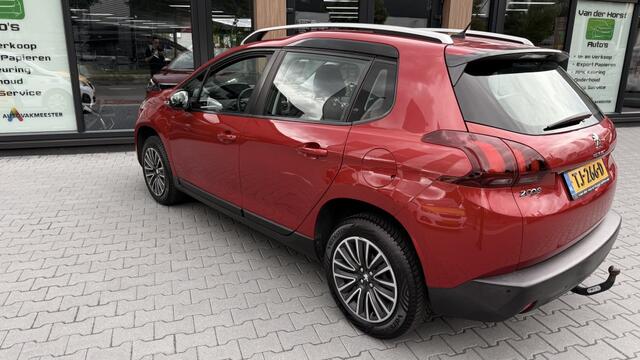 Peugeot 2008 1.2 PureT. Blue Lion