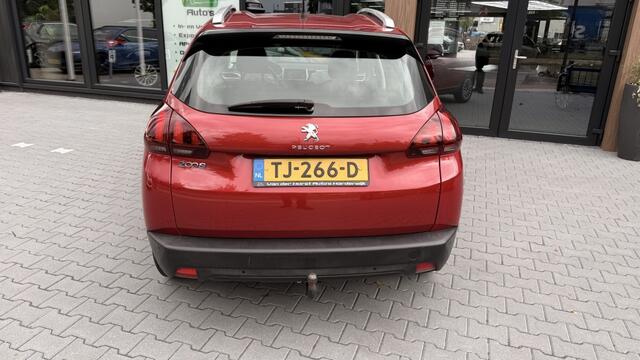 Peugeot 2008 1.2 PureT. Blue Lion