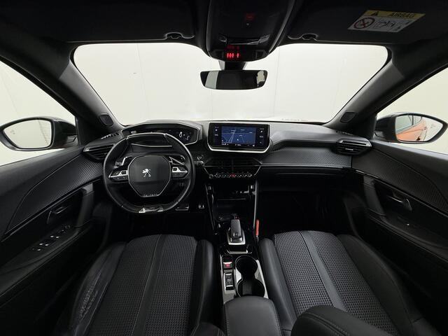 Peugeot 2008 131PK Automaat GT-Line 360°Camera Virtual Cockpit 3D-Navi Keyless Ecc Apple Carplay Android Auto Pdc Dodehoekbewaking Regen-Lichtsensor Cruise Control DAB+ Privacy Glas Lmv Led Isofix Lane Assist Bluetooth Dealeronderhouden Origineel Nederlandse Auto