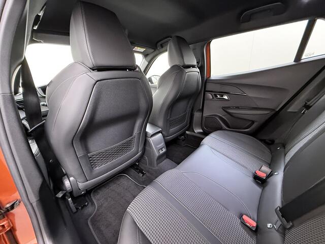 Peugeot 2008 131PK Automaat GT-Line 360°Camera Virtual Cockpit 3D-Navi Keyless Ecc Apple Carplay Android Auto Pdc Dodehoekbewaking Regen-Lichtsensor Cruise Control DAB+ Privacy Glas Lmv Led Isofix Lane Assist Bluetooth Dealeronderhouden Origineel Nederlandse Auto