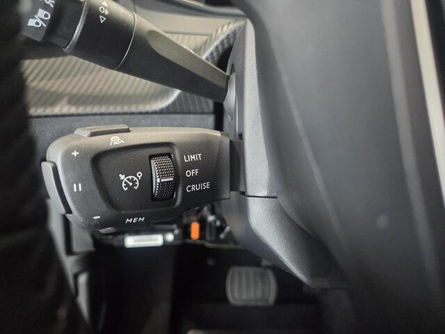 Peugeot 2008 1.2 Hybrid 136 Allure | 360 Camera | Adaptive cruise control | Direct Leverbaar |
