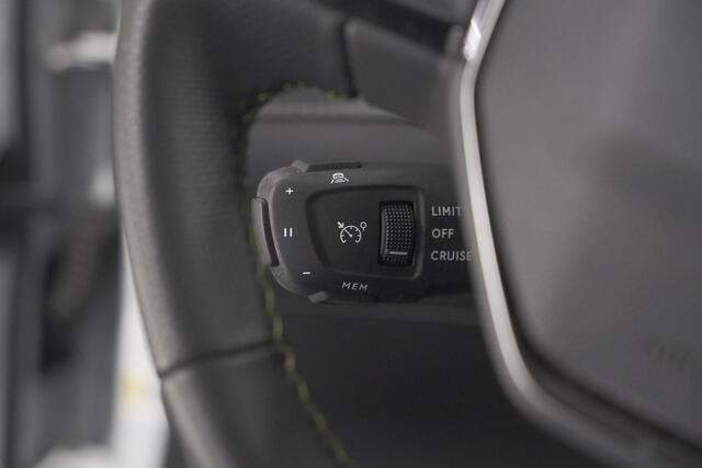 Peugeot 2008 PureTech 130 EAT8 GT | 360 Camera | Adaptieve Cruise Control | Pack Alcantara | Apple Carplay