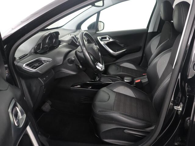 Peugeot 2008 1.2 PureTech Allure | Half Leder | Carplay | Climate control | Full LED | Cruise control | Navigatie | Park assist |