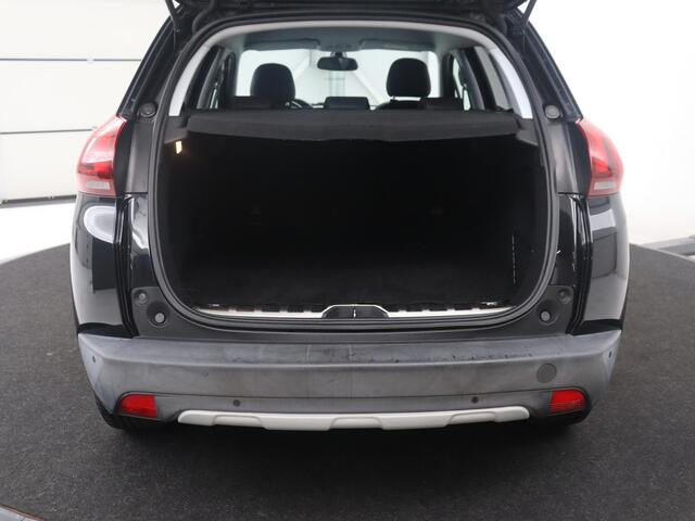 Peugeot 2008 1.2 PureTech Allure | Half Leder | Carplay | Climate control | Full LED | Cruise control | Navigatie | Park assist |