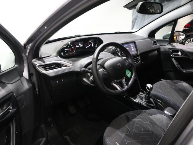 Peugeot 2008 Signature - NAVIGATIE - AIRCO - PARKEERSENSOREN