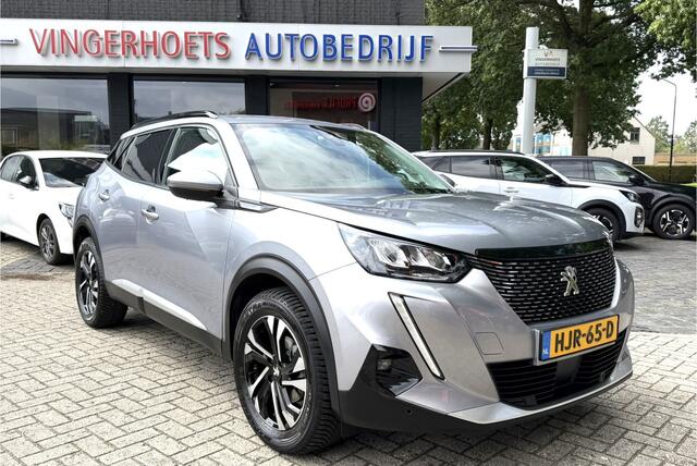 Peugeot 2008 Benzine 130 Pk * Hele Complete * * Trekhaak * Navigatie * Vierseizoenenbanden * Achteruitrij Camera * 1/2 Lederen Interieur * Keyless Start Button * Climate & Cruise Control * Vingerhoets; Vierde Generatie Eersteklas Service. Al meer dan 100 jaar een begrip in de Brabantse Kempen