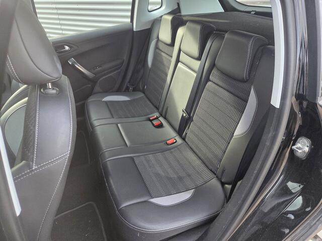 Peugeot 2008 1.2 PureTech Allure | Nieuw binnen | Airco | Trekhaak | Cruise |