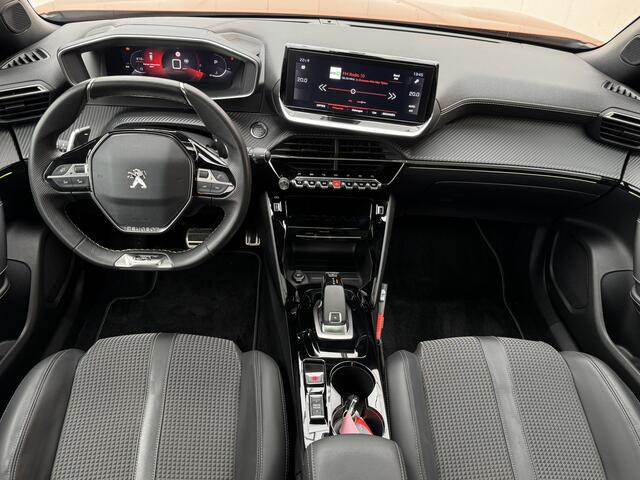 Peugeot 2008 PureTech 130 GT-Line | Trekhaak afneembaar | Schuifdak | Adaptive Cruise Control | Keyless | Carplay/Android Auto | Climate Control |