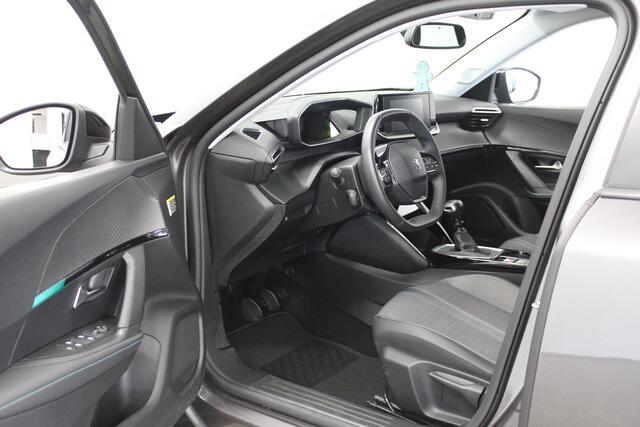 Peugeot 2008 1.2 PureTech Allure Adaptive cruise|Carplay|BTW