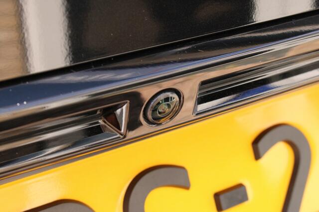 Peugeot 2008 1.2 Hyb 136 Allure