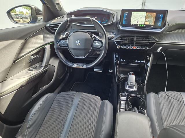 Peugeot 2008 1.2 131PK GT Pack Automaat Pano.dak Trekhaak Camera Navigatie GT-Line