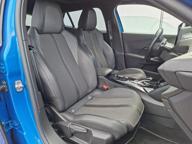 Peugeot 2008 1.2 131PK GT Pack Automaat Pano.dak Trekhaak Camera Navigatie GT-Line