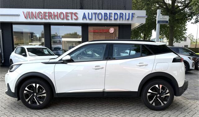 Peugeot 2008 1.2 Benzine 100 Pk. Allure * Navigatie * L.M. Velgen met Vierseizoenenbanden * Achteruitrij Camera * Vingerhoets; Vierde Generatie Eersteklas Service. Al meer dan 100 jaar een begrip in de Brabantse Kempen