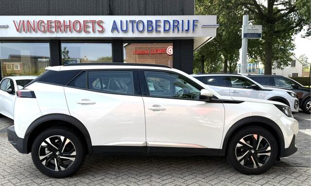 Peugeot 2008 1.2 Benzine 100 Pk. Allure * Navigatie * L.M. Velgen met Vierseizoenenbanden * Achteruitrij Camera * Vingerhoets; Vierde Generatie Eersteklas Service. Al meer dan 100 jaar een begrip in de Brabantse Kempen