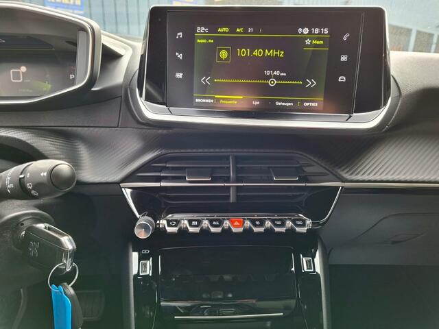 Peugeot 2008 1.2 PURETECH ALLUREPACK AUTOMAAT 130PK AIRCO NAVI CLIMA PDC-CAMERA