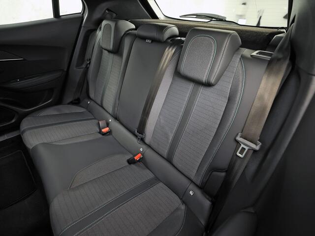 Peugeot 2008 1.2 PureTech Allure Sport Automaat VIRTUAL COCKPIT, APPLE CARPLAY, STOELVERWARMING, LEDER, SPORTSTOELEN, GETINT GLAS, ADAPTIVE CRUISE, NIEUWSTAAT)