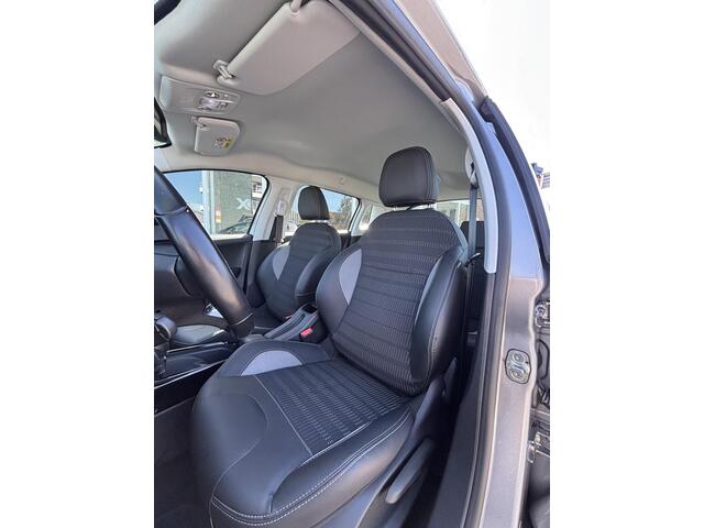 Peugeot 2008 1.2 PureTech Allure |Trekhaak!|Automaat!|