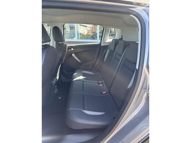 Peugeot 2008 1.2 PureTech Allure |Trekhaak!|Automaat!|