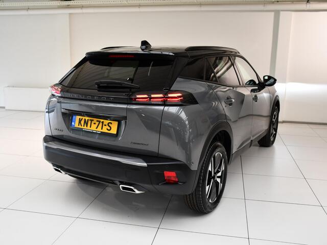 Peugeot 2008 1.2 Hybrid 145 GT .