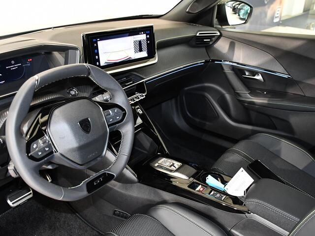 Peugeot 2008 1.2 Hybrid 145 GT .