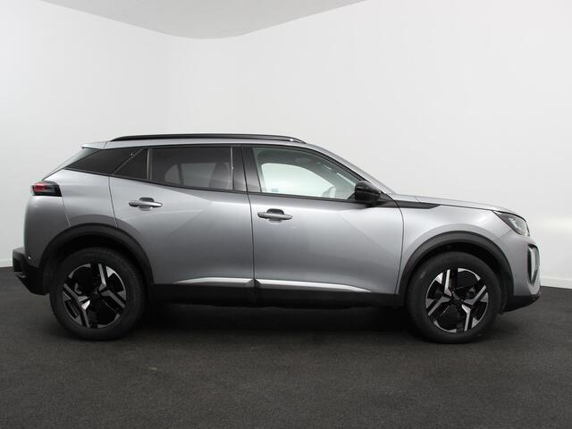 Peugeot 2008 1.2 Allure 136pk Hybrid Automaat Camera 360 Climate control Cruise control Adaptive Stoelverwarming Parkeersensoren Navigatie Apple Carplay/ Android Auto Lichtmetalen velgen Led