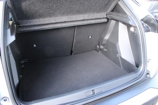 Peugeot 2008 1.2 Hyb 136 Style