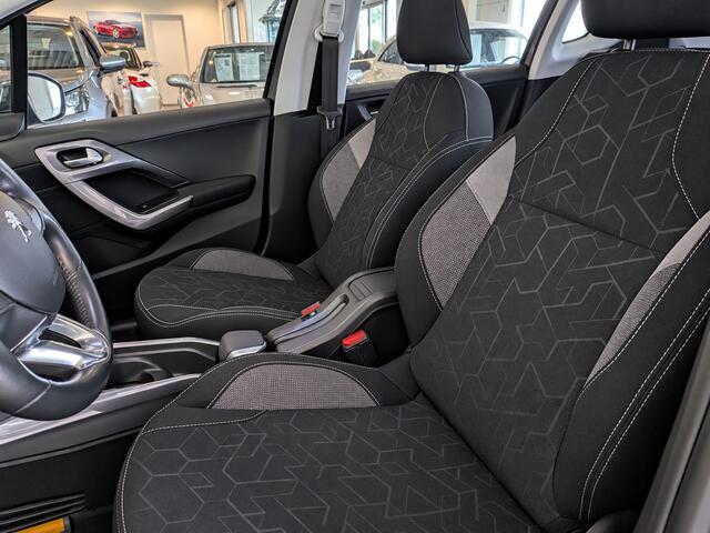 Peugeot 2008 1.2 PureTech Blue Lion Automaat Airco, Cruise Control, Stuurbekrachtiging