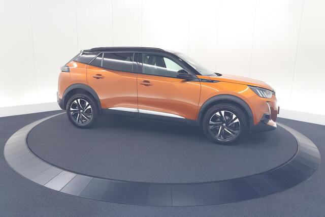 Peugeot 2008 PureTech 130 GT Pack | Leer-pakket | Camera | Dodehoekdetectie | Apple Carplay | Stoelverwarming
